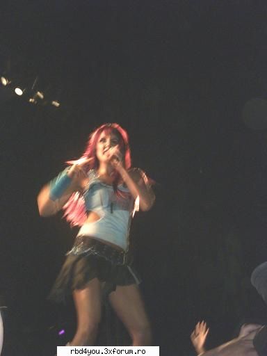 $$PoZe diN c0nCeRt3 RbD$$ - hilary_vondy - concerte