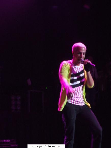 $$PoZe diN c0nCeRt3 RbD$$ - hilary_vondy - concerte
