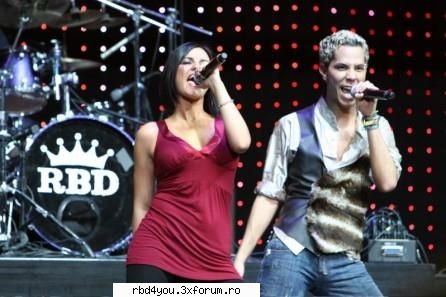$$PoZe diN c0nCeRt3 RbD$$ - dee@ - concerte