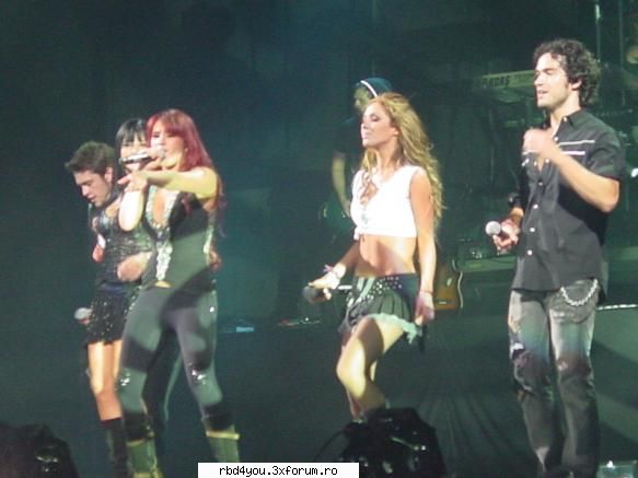$$PoZe diN c0nCeRt3 RbD$$ - hilary_vondy - concerte