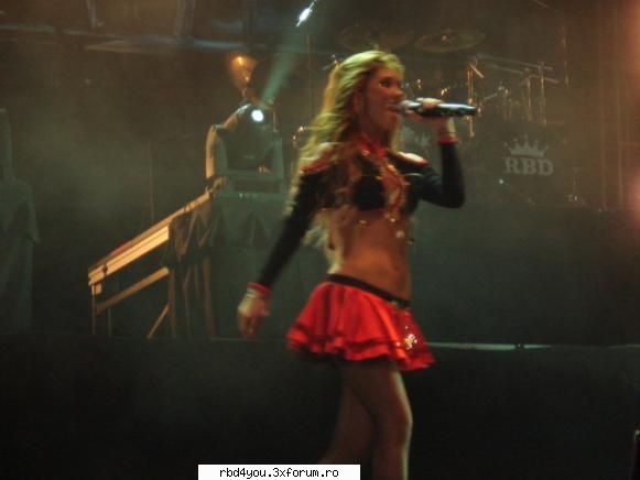 $$PoZe diN c0nCeRt3 RbD$$ - hilary_vondy - concerte