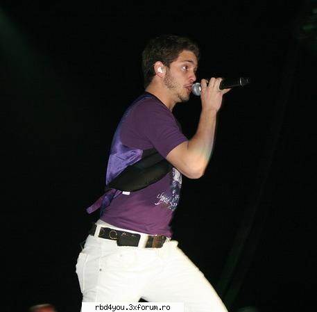 $$PoZe diN c0nCeRt3 RbD$$ - hilary_vondy - concerte