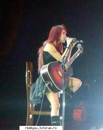 $$PoZe diN c0nCeRt3 RbD$$ - hilary_vondy - concerte