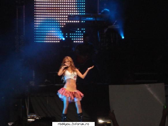 $$PoZe diN c0nCeRt3 RbD$$ - hilary_vondy - concerte