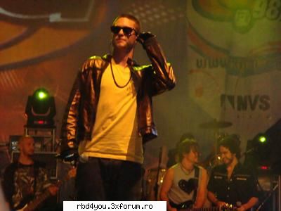 $$PoZe diN c0nCeRt3 RbD$$ - hilary_vondy - concerte