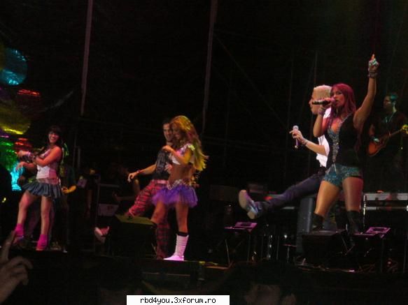 $$PoZe diN c0nCeRt3 RbD$$ - any*bebe*tititi - concerte