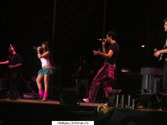 $$PoZe diN c0nCeRt3 RbD$$ - any*bebe*tititi - concerte