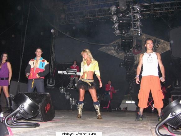 $$PoZe diN c0nCeRt3 RbD$$ - mady_anny_anahi - concerte