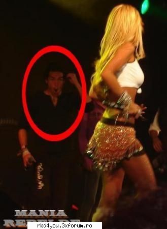 $$PoZe diN c0nCeRt3 RbD$$ - ce fata are poncho - concerte