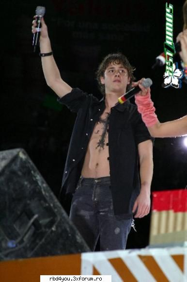$$PoZe diN c0nCeRt3 RbD$$ - hilary_vondy - concerte