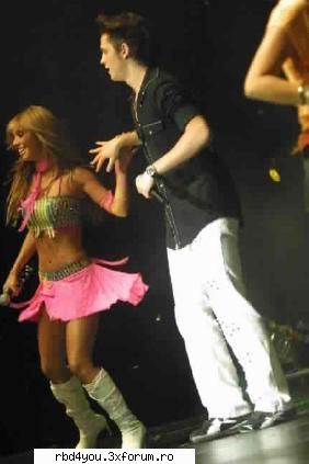 $$PoZe diN c0nCeRt3 RbD$$ - hilary_vondy - concerte