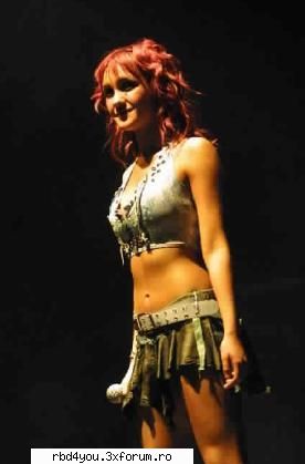 $$PoZe diN c0nCeRt3 RbD$$ - hilary_vondy - concerte