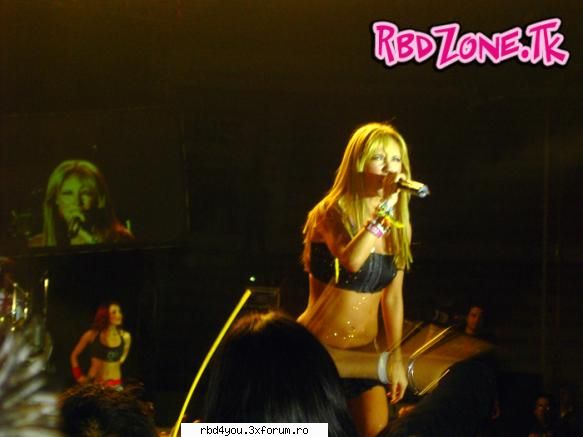 $$PoZe diN c0nCeRt3 RbD$$ - hilary_vondy - concerte