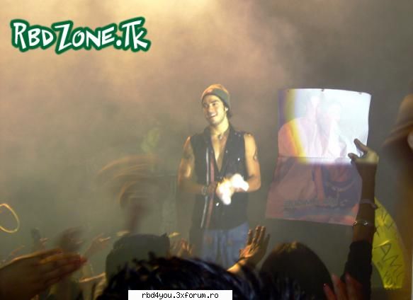 $$PoZe diN c0nCeRt3 RbD$$ - hilary_vondy - concerte
