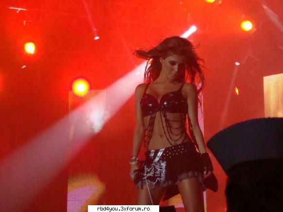 $$PoZe diN c0nCeRt3 RbD$$ - dee@ - concerte