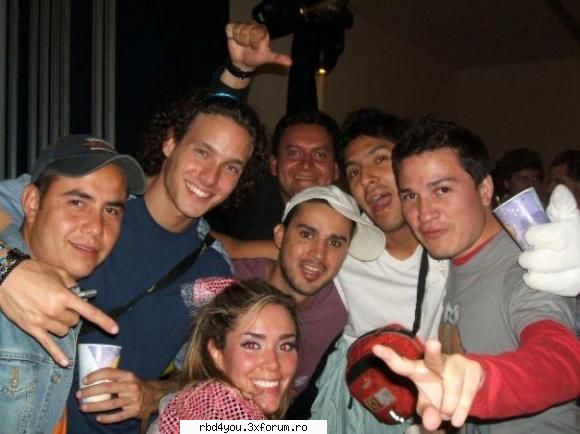 ..::>>ThEiR FaMiLIeS<<::.. - ink o poza cu sora lui anny shi cu santos din - RBD y R3B3LD3