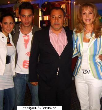 ..::>>ThEiR FaMiLIeS<<::.. - familia lui chris - RBD y R3B3LD3