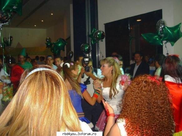 ..::>>ThEiR FaMiLIeS<<::.. - anahi cu sora ei - RBD y R3B3LD3