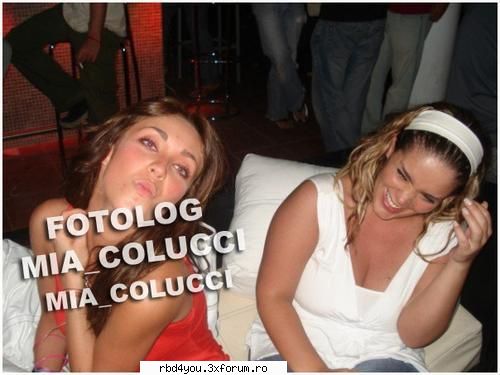 ..::>>ThEiR FaMiLIeS<<::.. - anahi cu sora ei. aceasta e mama lui ana pau - RBD y R3B3LD3