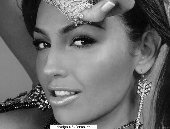 Thalia - si mei im place sooper moolt d thalia..uitzi c am - muzik
