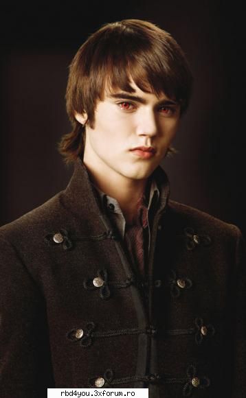 Twilight. - *~*Emma*~* - novele:* intra si filmele:*