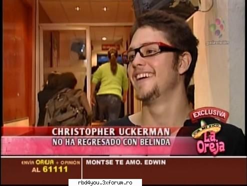Ucker poarta ochelari???? - hilary_vondy - Christopher