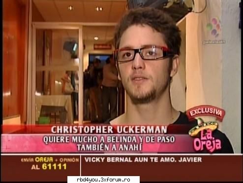 Ucker poarta ochelari???? - hilary_vondy - Christopher