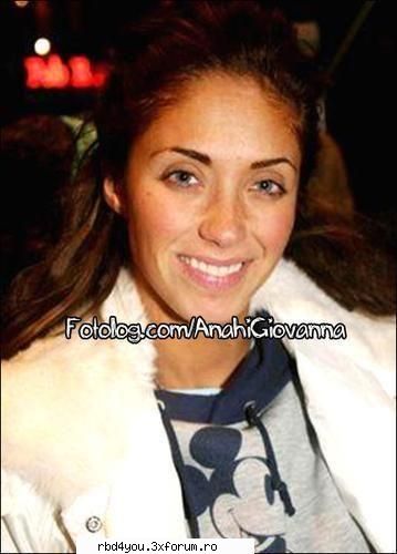annie a suferit de anorexie - dak avetzi poze q ea knd avem "boala" asta sa le - Anahi