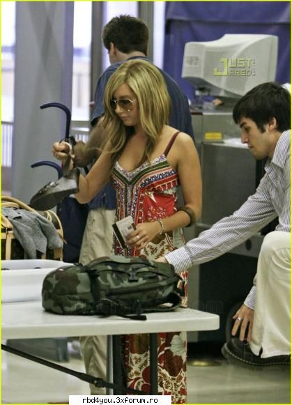 ashley tisdale - dul_my_idolo - muzik