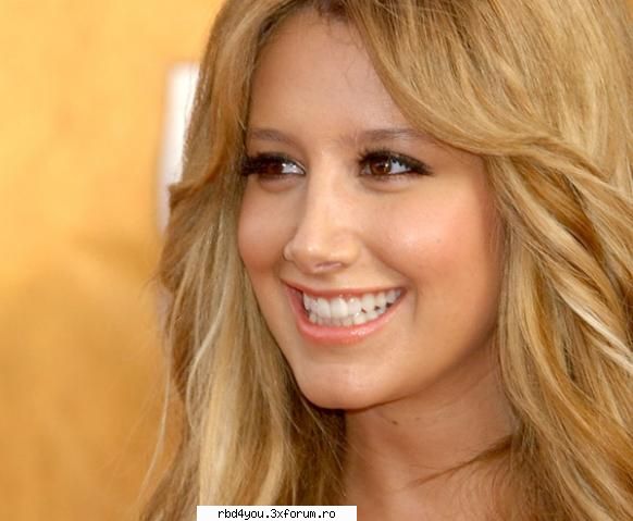 ashley tisdale - dul_my_idolo - muzik