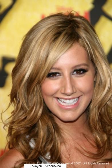 ashley tisdale - dul_my_idolo - muzik