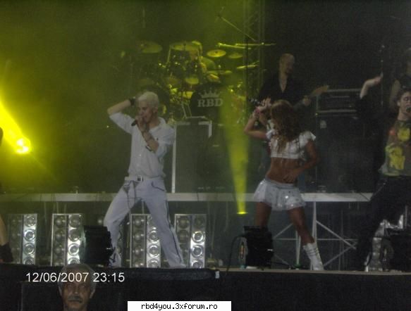 aychris - hilary_vondy - traume