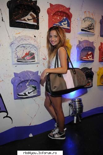 brenda asnicar.. - dul_my_idolo - AcToRi SI AcTriTzE