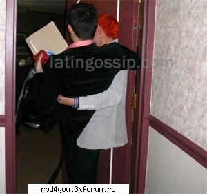 christian e gay!!!!!! - cam distractiva poza asta...ce mishto merg - Christian