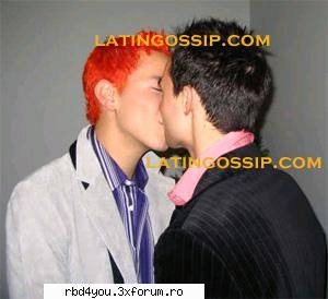 christian e gay!!!!!! - si in final se SARUTA - Christian
