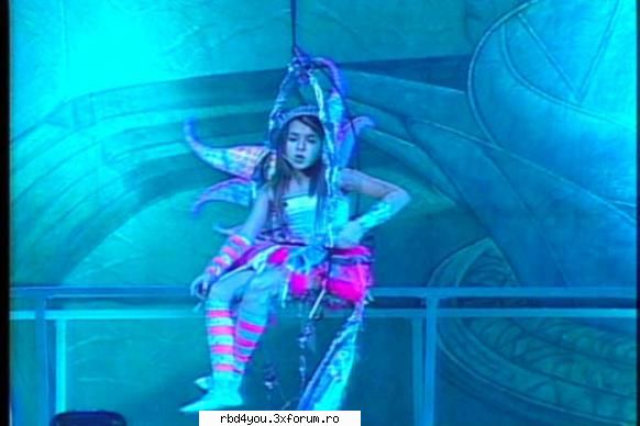 danna paola - hilary_vondy - muzik