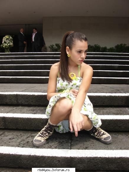 danna paola - hilary_vondy - muzik