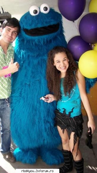 danna paola - hilary_vondy - muzik