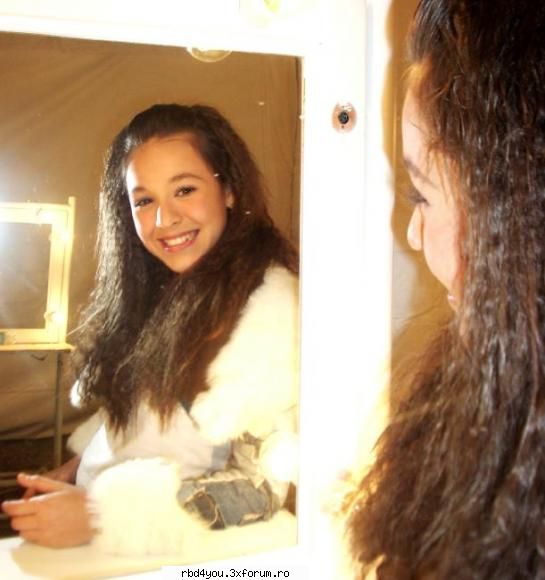 danna paola - hilary_vondy - muzik