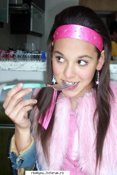 danna paola - hilary_vondy - muzik