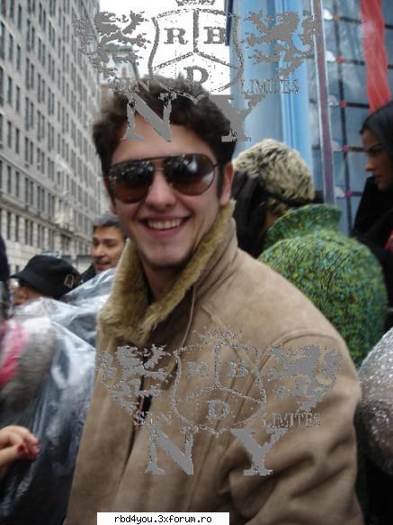 first step:picz - hilary_vondy - Christopher