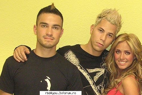 i wanna - vreau o poza cu anny cand doarme - Anahi