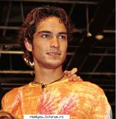 i wanna - cred k e buna.... vreau o poza cu poncho imbracat - Poncho