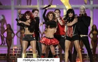 i wanna - E BUNA...VREAU O POZA CU MAY IN ROCHIE SI CU - Maite