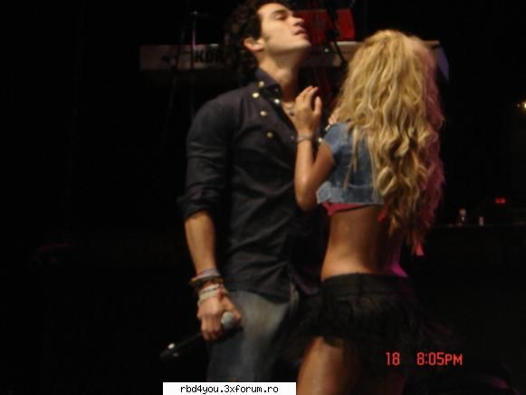 los A - anahi_rebelde - traume