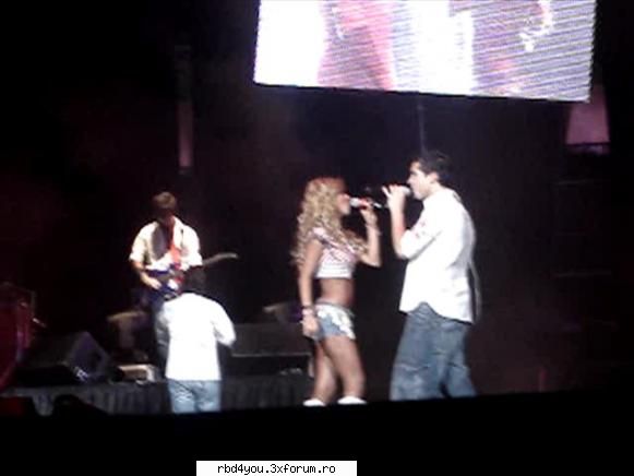los A - anahi_rebelde - traume