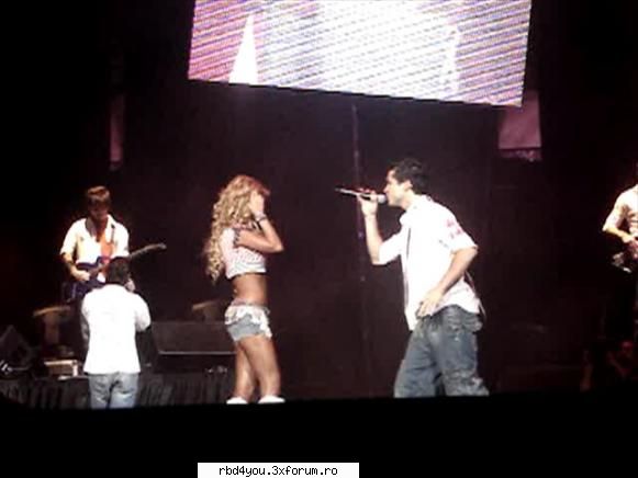 los A - anahi_rebelde - traume