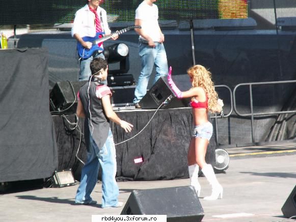 los A - anahi_rebelde - traume