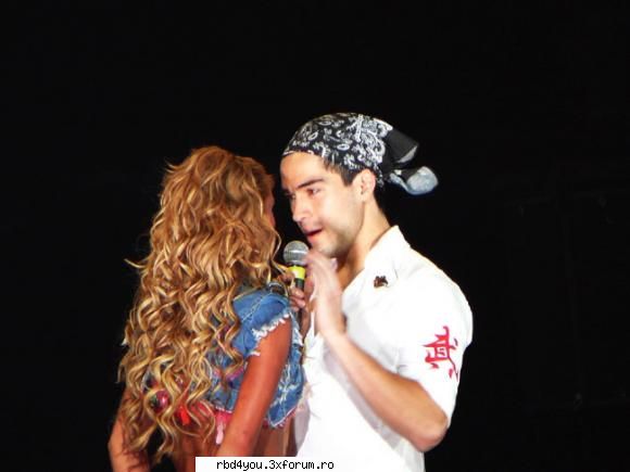 los A - anahi_rebelde - traume