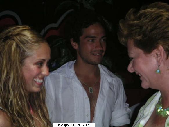 los A - anahi_rebelde - traume